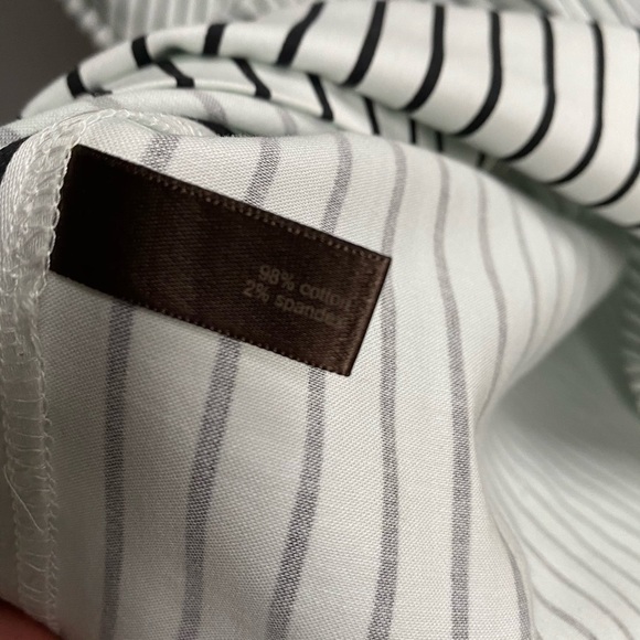 Striped Dress with Gold Button Detail ๐ค๐ค - Picture 6 of 9